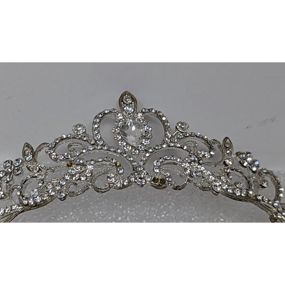 Elegant Rhinestone Wedding Tiara Silver Tone Bridal Crown Crystal Headpiece - Picture 2 of 6